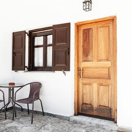One Bedroom Apartment With Kitchenette# 12 A Raches  Exterior foto