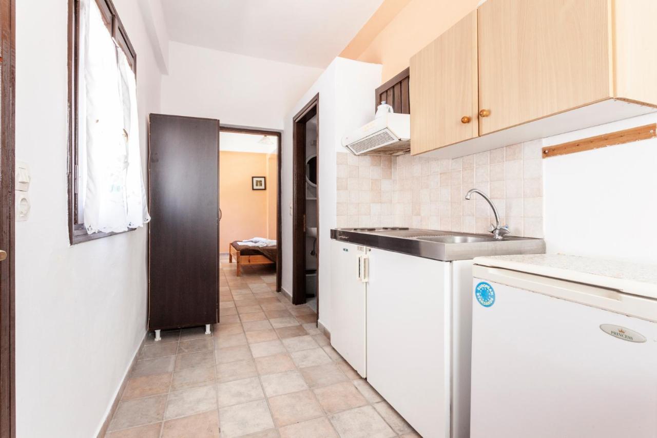 One Bedroom Apartment With Kitchenette# 12 A Raches  Exterior foto
