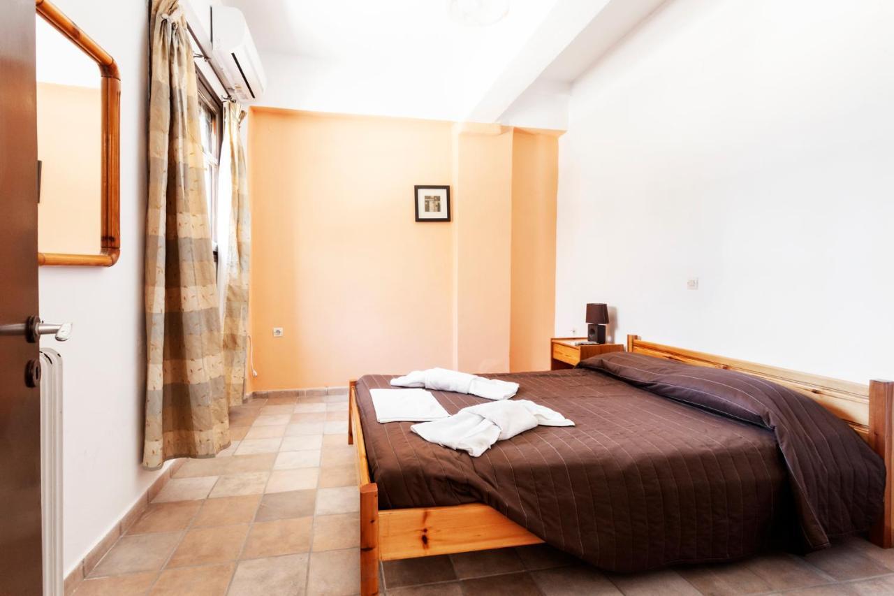One Bedroom Apartment With Kitchenette# 12 A Raches  Exterior foto